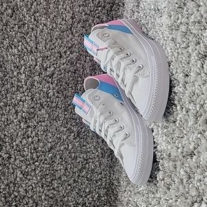 Converse shoes women Brand new.